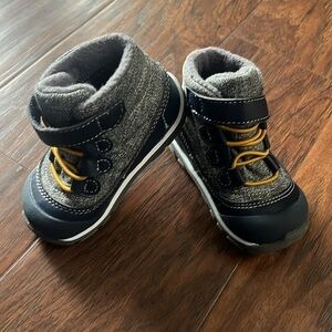 See Kai Run- casual boots-NWOT-size 5